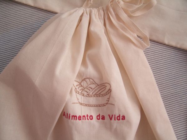 Saco para pão com bordado